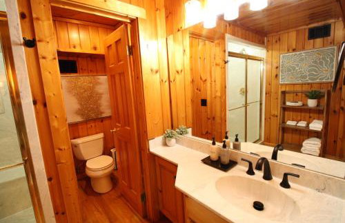Haus in the Heart of Helen - Vacation Suites - Foto 61