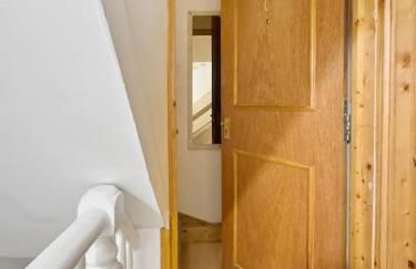 Quaint studio flat in Harrow - Photo 17