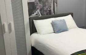 Two bedroom flat close to meadows with free parking by parking permit - Foto 5