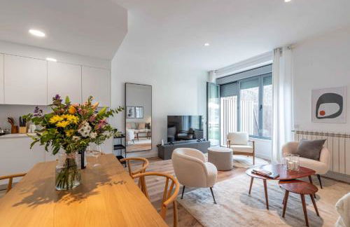 Avenida de San Luis 25, Design and comfort in the true style of Madrid, Book your getaway now! - Foto 33