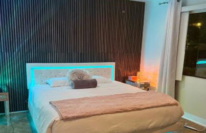 Luxury Pool View Spa Suite-Massage Chair-Steam Sauna-Welcome Champagne ! - Foto 30