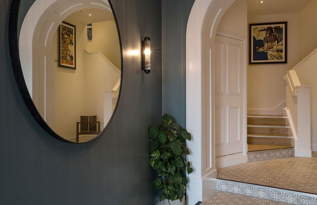 Cathedral View in Exeter - Photo 36