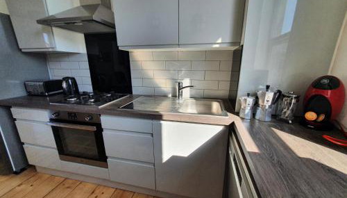 Sunny Apartment with a 10 minute walk to the Sea. - Foto 5