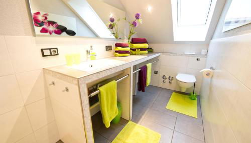 Design-Wohnungen by Ulrike Horster - Foto 5, towels, Shower