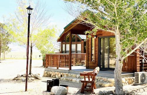 Cozy Mountain-Style Cabin with Scenic Sierra Nevada Views Near Lone Pine, California - Foto 9