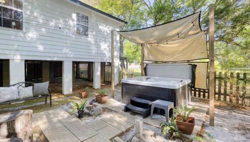 The Endless Summer-Hot Tub-7 beds - Foto 3