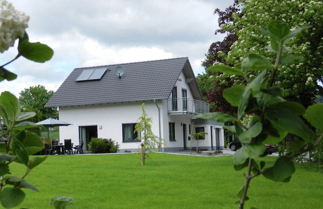 Serene Villa in Kstelberg near Lake & Watersports - Photo 1