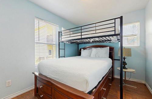 Paradise At Last - Photo 16