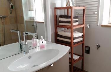 Ferienhaus mit Garten und Balkon - Foto 7