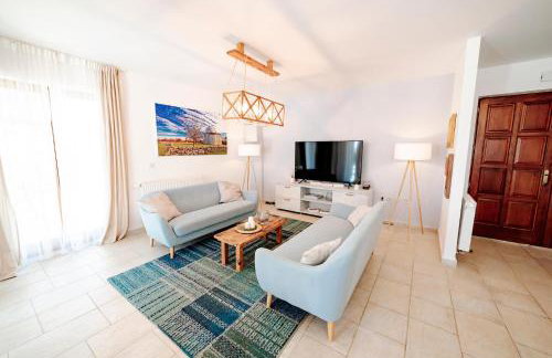 Villa Alma mit privatem Saltwater Pool - Photo 12