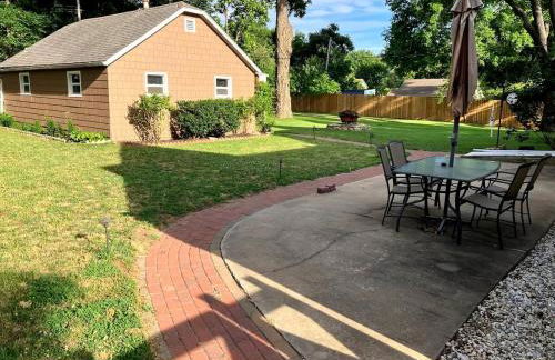 Quaint Cottage - Kansas City Area - Foto 11