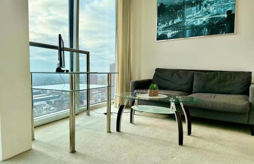 STUNNING!!! City-Center!! Retreat with Modern Amenities - Foto 32