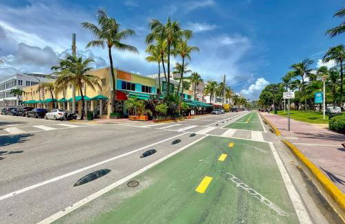 One block from beach South Beach Ocean Dr-King Bed - Foto 6