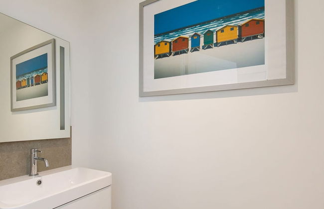 Delightful Seaside Hideaway 5 Mins to Beach - Photo 11