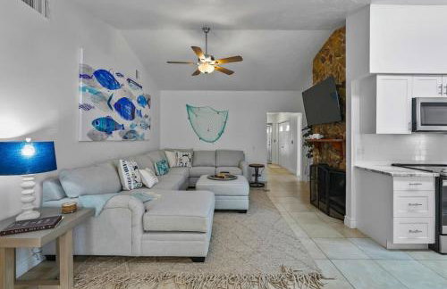 Coastal Home 10 min to the Beach - Foto 4