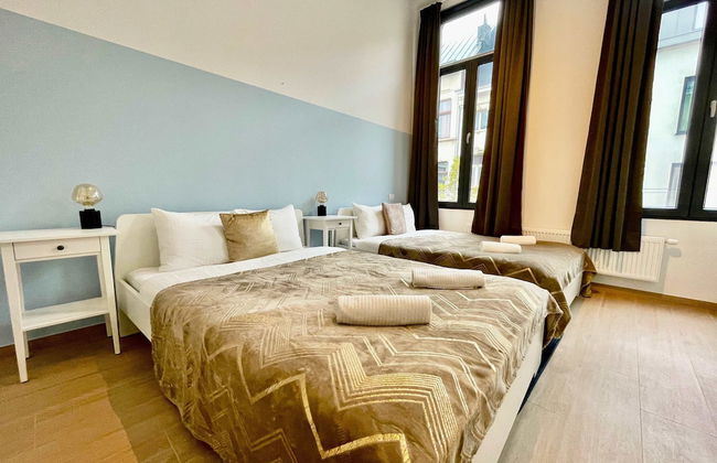 Luxury 2BR 2BA Near Fashion District by Oneluxstay - Foto 50