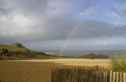 Maison avec jardin et plage de sable fin accessible à pied à 300m - Foto 1