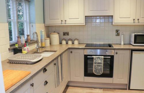 Divine, detached countryside cottage near Ludlow. - Photo 7