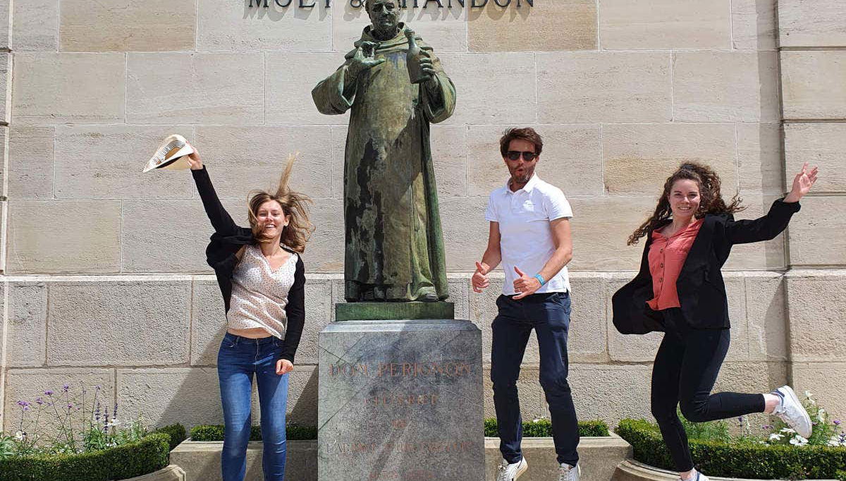 Statue de Dom Pérignon