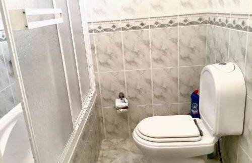 Charming House in Cortiçada with Balcony and Mountain View - Foto 39