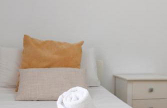 Travel Habitat - Ático Centro - Photo 23