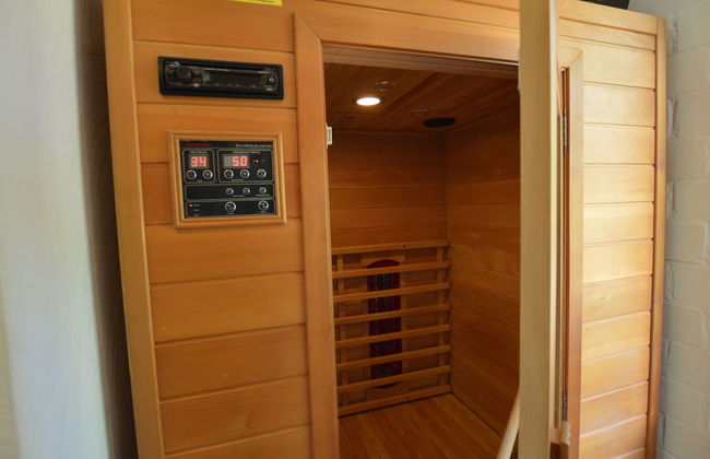 Romantic Forest Retreat With Sauna - Photo 17