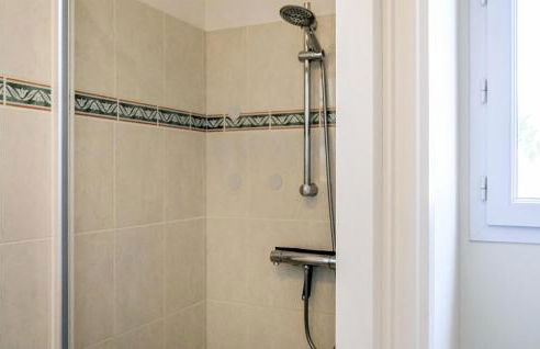 Gorgeous Home In Saint-Germain-Sur-Ay - Foto 31