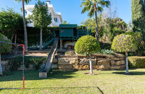 Luxury Villa Robledal By Mabiente - Views of the sea and the golf course - Foto 11