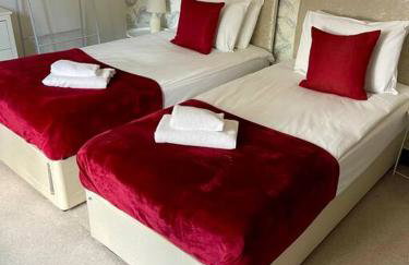 Outstanding 6 Bedroom House Cotton End, Bedford - Foto 56