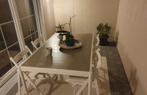 75m2 lichtdurchflutete 3 Zimmer Souterrain Wohnung in einem Neubau Villa - Foto 9