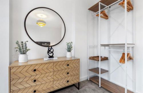 Modern London apartment I Balcony with views - Foto 17