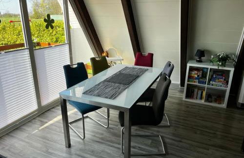 Nurdachhaus mit Blick ins Grüne- ruhige Lage nahe Yachthafen Fedderwardersiel - Foto 8