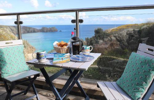 Cove View Apartment - Photo 7