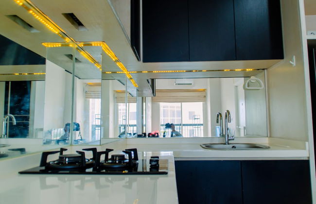 Fancy and Nice 1BR Apartment at Silkwood Residence - Photo 8