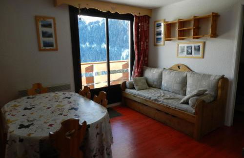 Appartement 2 pièces cabine au pied des pistes avec balcon et casier à skis - FR-1-557A-10 - Foto 6