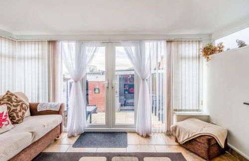 Spacious 3bed semi/Gamesroom/Drive/10mins to City - Foto 4