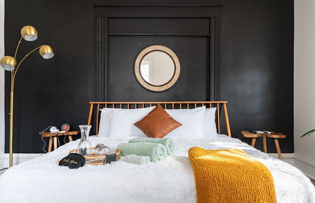 Prime Location Top Rated Clean Parking Free - Foto 37