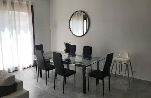 Haut de maison tout confort avec jardin et balcons - Foto 11