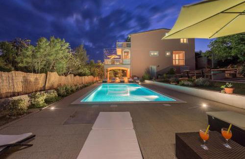 Family-friendly apartments with swimming pool Stara Vas, Pag - 21031 - Photo 1