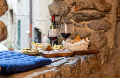 Ancient Tellaro - Free parking - Photo 1