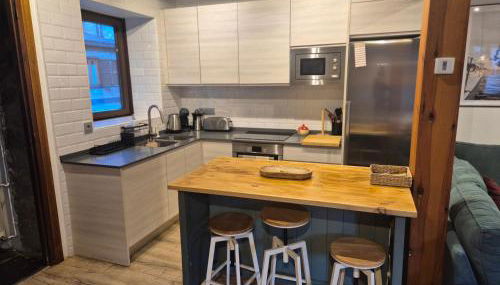 Chalet con encanto Jardín y Parking Privado - Foto 3