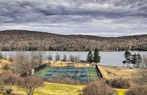 Hike, Ski and Raft Terra Alta Cabin with Large Deck - Foto 40