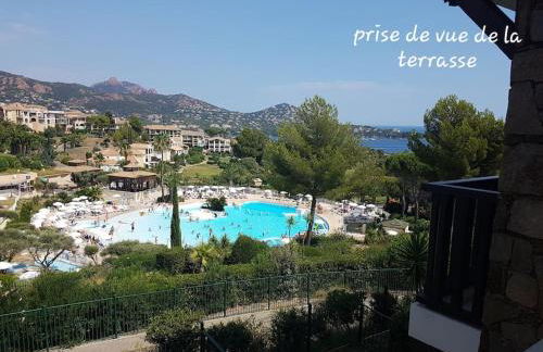 Appartement 4/5 personnes vue mer piscine et montagne Cap Estérel Pierre et Vacance nature et sport - Foto 11