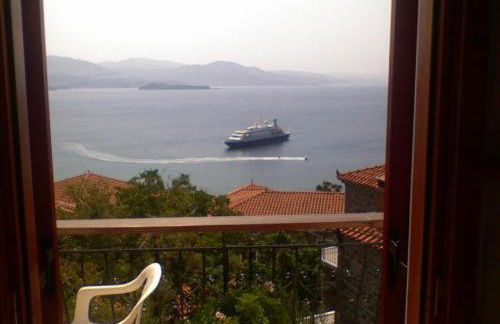 The Schoolmistress With The Golden Eyes, studios & rooms - Photo 6