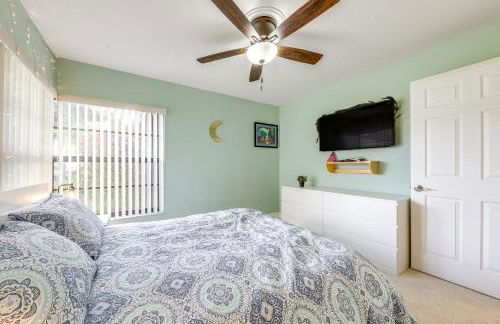 Riverfront Backyard and Grill Sunrise Family Home - Foto 17