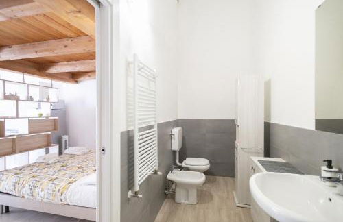 BHH Appartamento Signorini Bologna -wwwbolognaholidayhomecom- Parcheggio Riservato e Giardino - Holiday House Bologna Garden Parking - Foto 57