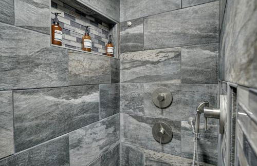 Private Indoor Pool Estate with Hot Tub - Foto 32