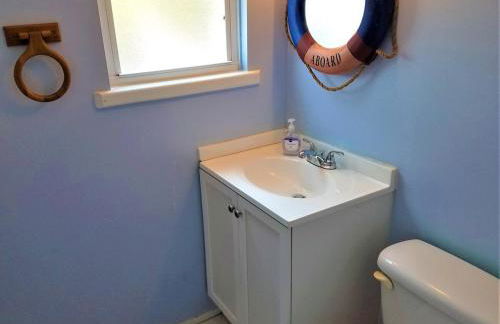 Oceanfront Beach Cottage - Pool, Yard, Private Beach Access, Sleeps 12 - Foto 11