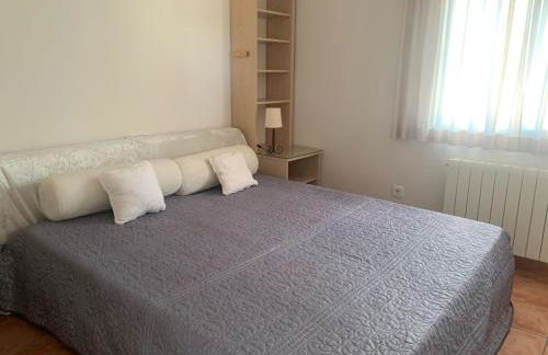 Villa pareada con piscina privada - Foto 20