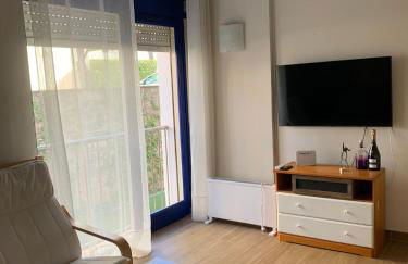 Cosy Apartment in L Escala, 7 mins walk to the closest beach, Riells - Foto 14
